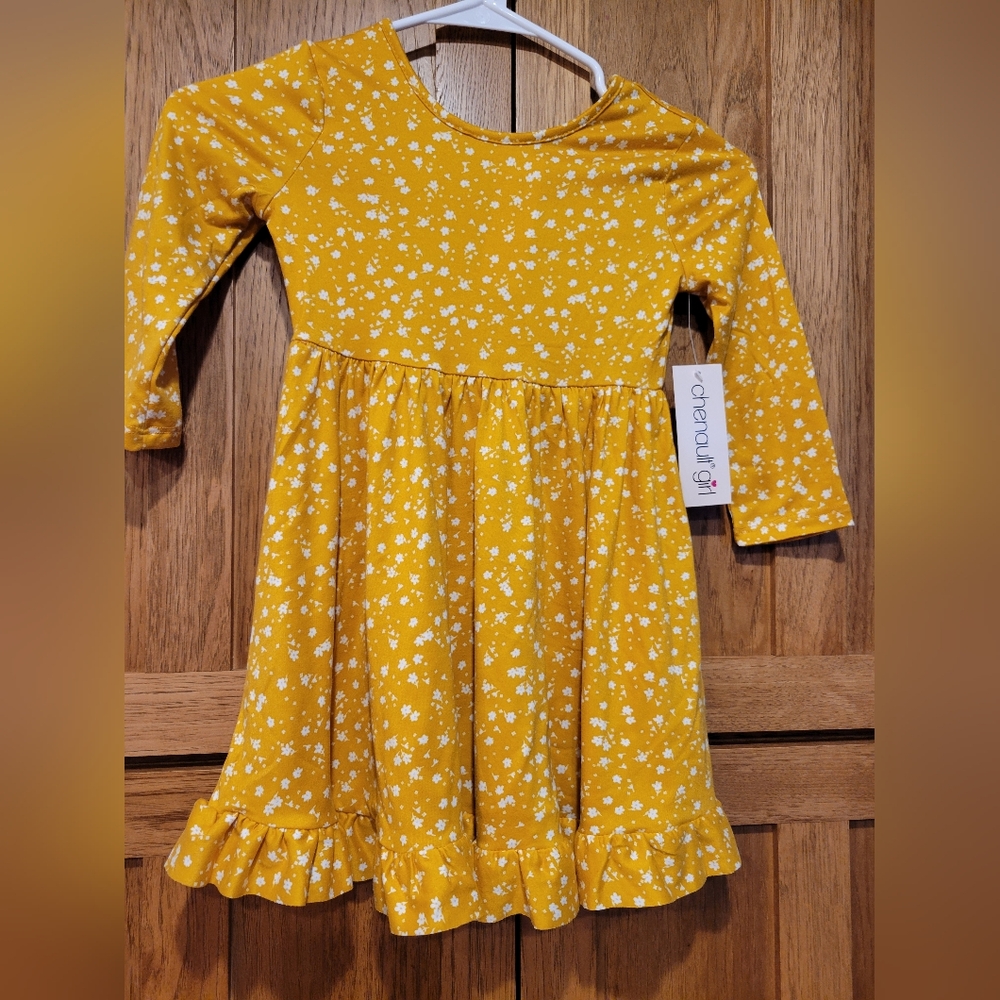 Girls NWT Ruffle Hem Dress Size 5